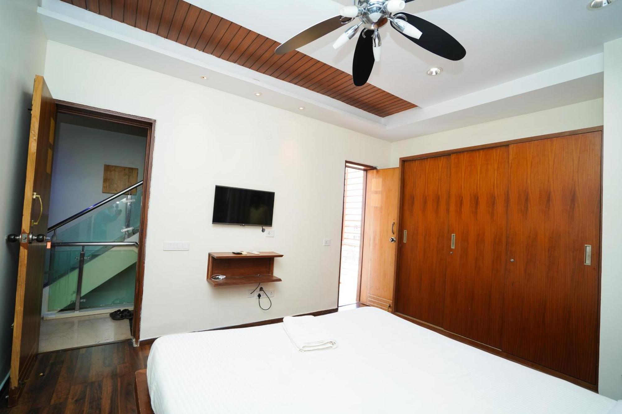 Golden Villa - Duplex House With Private Theater - Near To Alipiri And Bhudevi Ttd Ticket Counter And Kapilateertham Тірупаті Екстер'єр фото