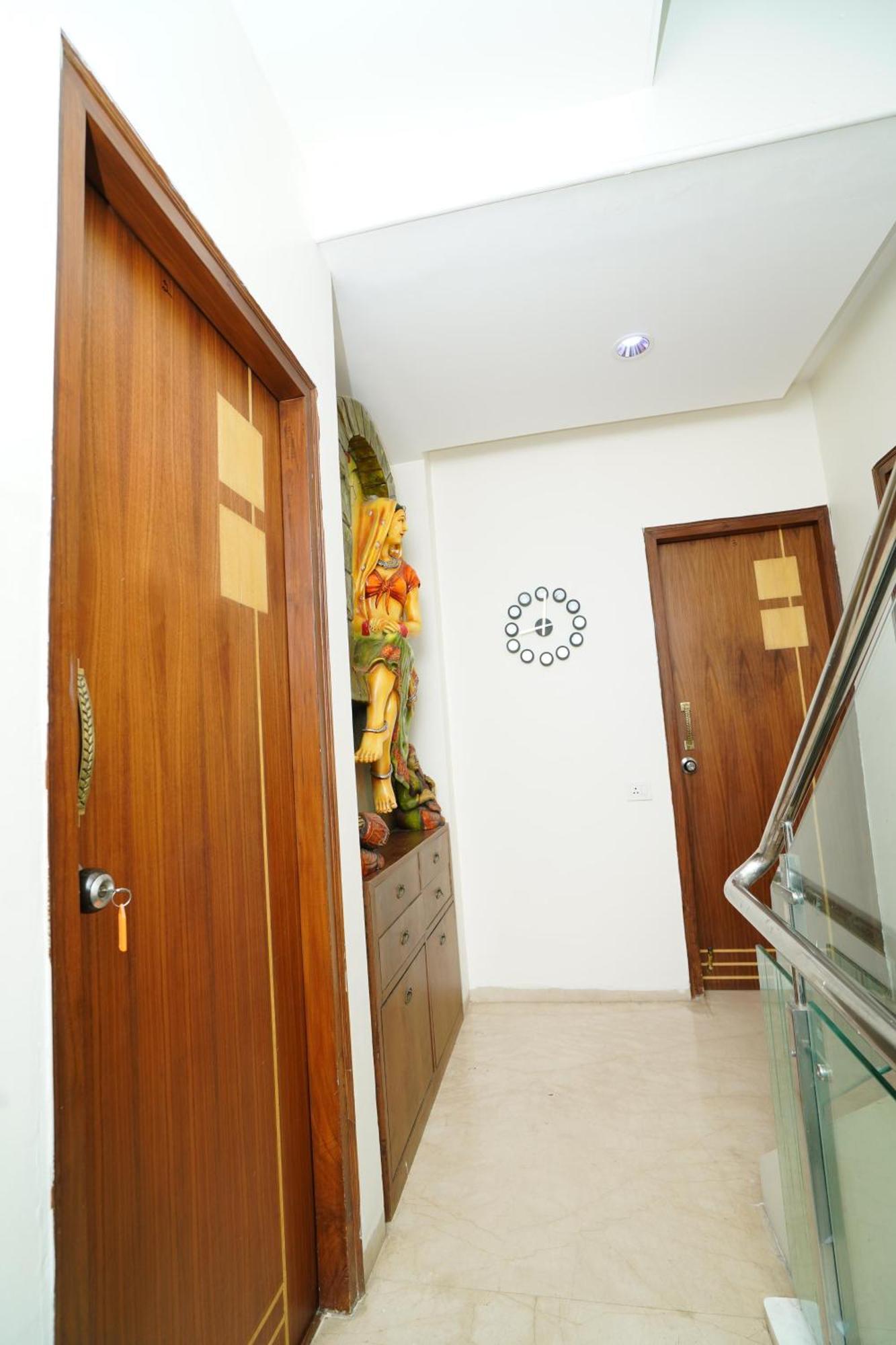 Golden Villa - Duplex House With Private Theater - Near To Alipiri And Bhudevi Ttd Ticket Counter And Kapilateertham Тірупаті Екстер'єр фото