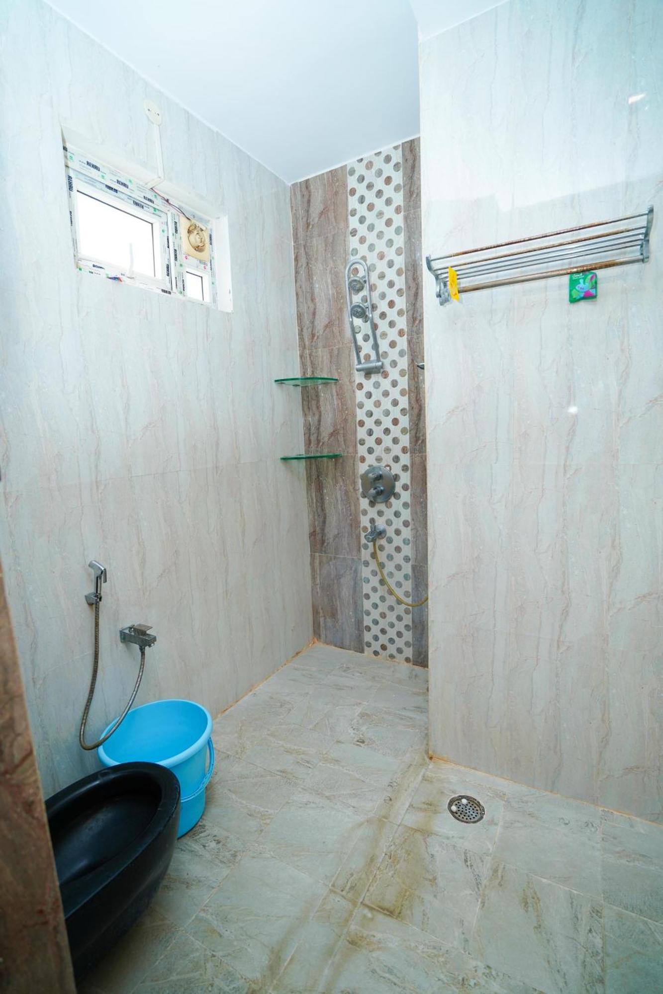 Golden Villa - Duplex House With Private Theater - Near To Alipiri And Bhudevi Ttd Ticket Counter And Kapilateertham Тірупаті Екстер'єр фото