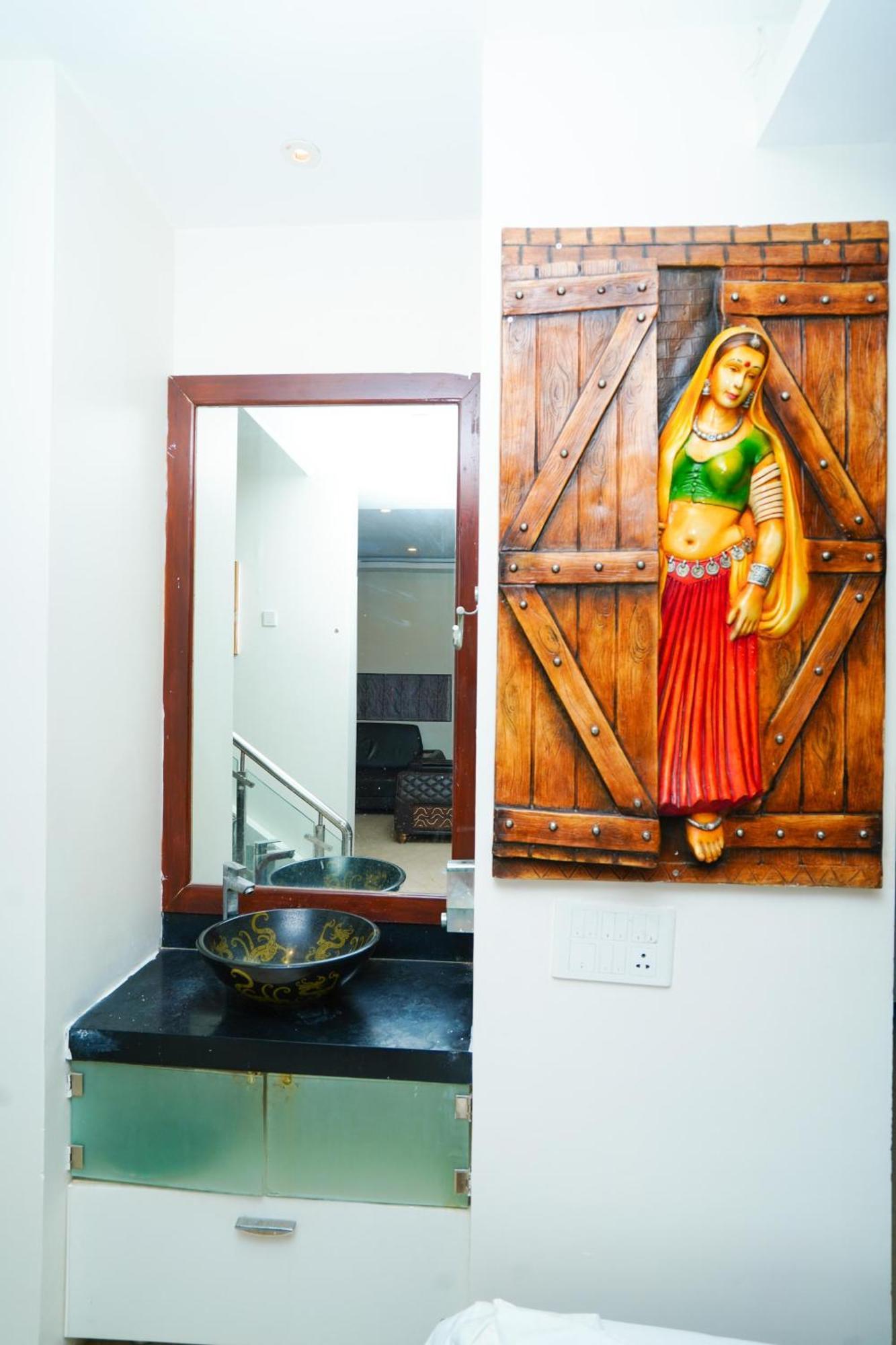 Golden Villa - Duplex House With Private Theater - Near To Alipiri And Bhudevi Ttd Ticket Counter And Kapilateertham Тірупаті Екстер'єр фото