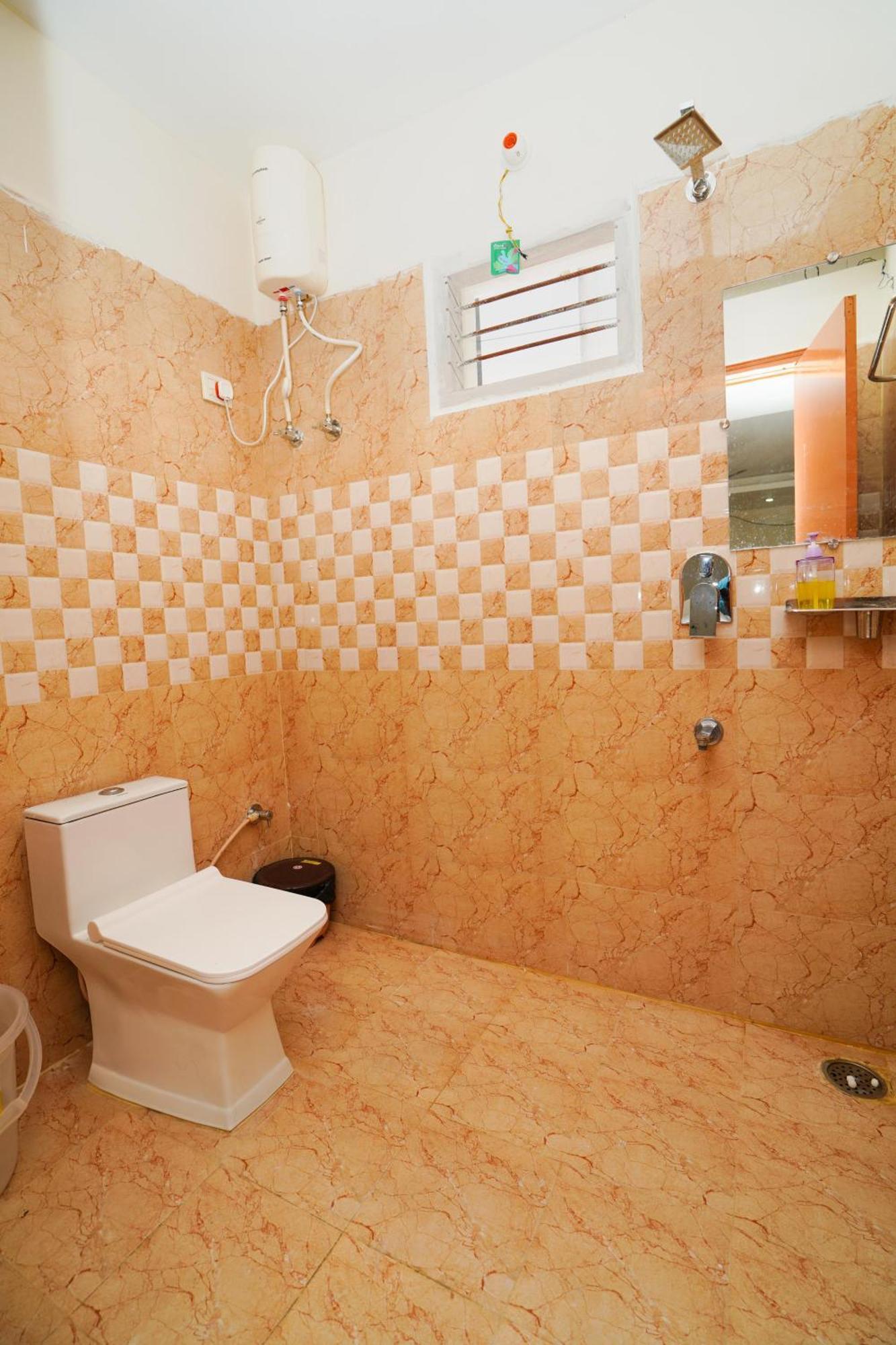 Golden Villa - Duplex House With Private Theater - Near To Alipiri And Bhudevi Ttd Ticket Counter And Kapilateertham Тірупаті Екстер'єр фото