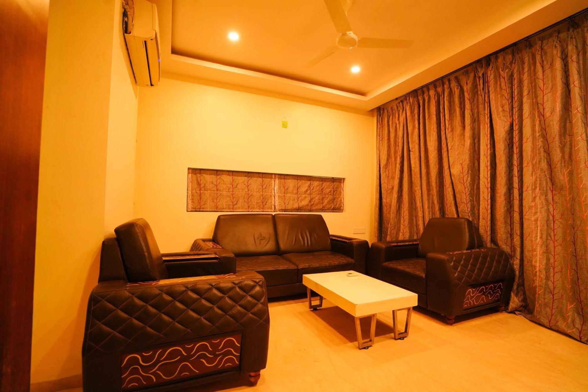 Golden Villa - Duplex House With Private Theater - Near To Alipiri And Bhudevi Ttd Ticket Counter And Kapilateertham Тірупаті Екстер'єр фото